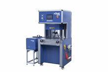 1000g注塑機與壓花機 塑料制品成型與表面裝飾的關(guān)鍵設(shè)備